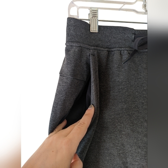 Lululemon Men’s City Sweat Short 9” Size Medium - Picture 3 of 6